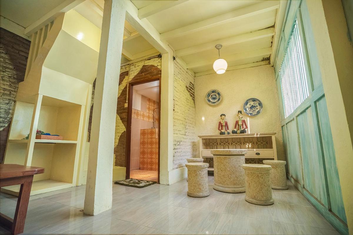 ホテル Ethes Coworking - Coliving & Lounge Ngaglik エクステリア 写真